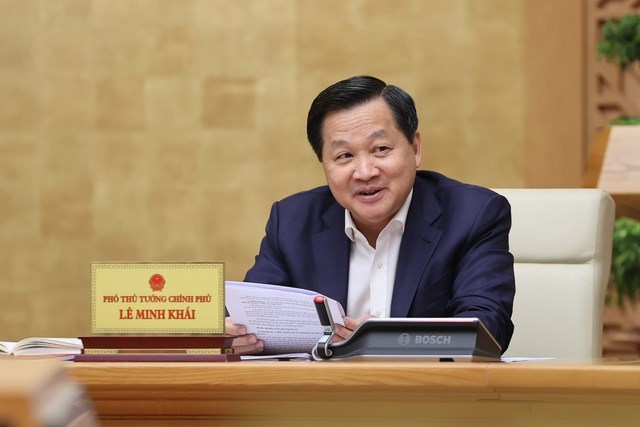 Ph&oacute; Thủ tướng L&ecirc; Minh Kh&aacute;i ph&aacute;t biểu tại cuộc họp
