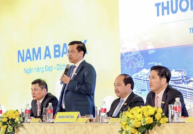 &Ocirc;ng Trần Ngọc T&acirc;m &ndash; Ph&oacute; Chủ tịch Thường trực HĐQT Nam A Bank ph&aacute;t biểu tại Đại hội.
