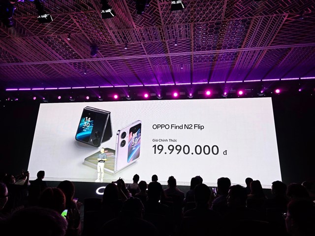 Cận cảnh trên tay điện thoại màn hình gập với giá 19,9 triệu đồng nhưng...lại là của OPPO - Ảnh 7