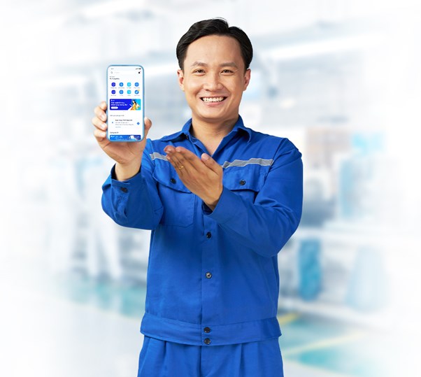 Mcredit tập trung chuyển đổi số với sự ra đời v&agrave; ph&aacute;t triển của ứng dụng Mcredit. &nbsp;
