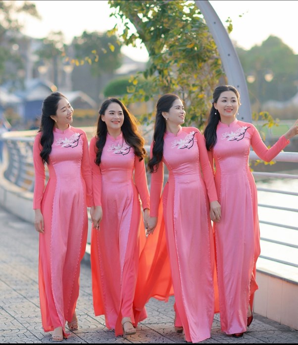 Mẫu m&atilde; ấn tượng tại &Aacute;o d&agrave;i Trang L&ecirc; &nbsp;