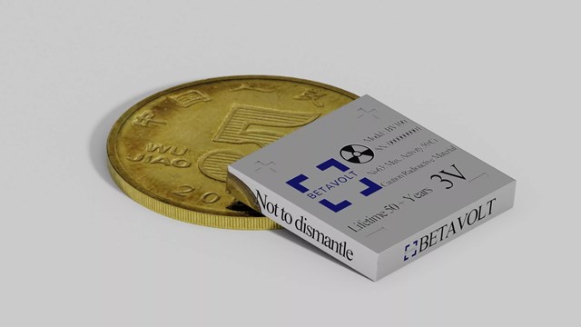 Pin hạt nh&#226;n nhỏ bằng đồng xu, chạy suốt 50 năm kh&#244;ng cần sạc - v&#224; Trung Quốc đang sản xuất h&#224;ng loạt - Ảnh 1