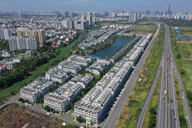 Nhiều người mua nh&#224; đất phải ho&#224;n cọc, trả h&#224;ng do kh&#244;ng đủ khả năng chi trả - Ảnh 1