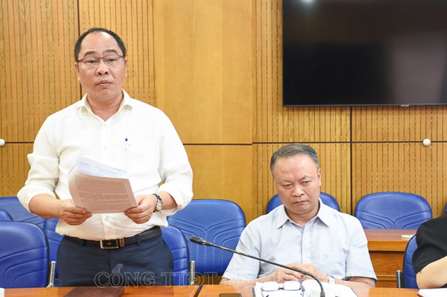 Đồng ch&iacute; Phan Đăng Ki&ecirc;n, Ph&oacute; Vụ trưởng Vụ Con nu&ocirc;i tr&igrave;nh b&agrave;y t&oacute;m tắt kết quả c&ocirc;ng t&aacute;c Qu&yacute; I năm 2024. &nbsp;