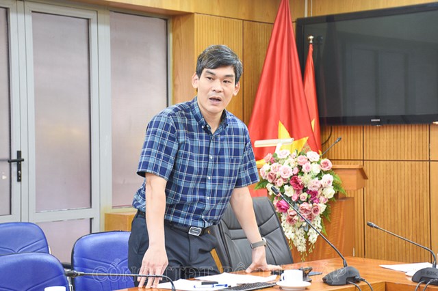 Đồng ch&iacute; Đặng Trần Anh Tuấn, Vụ trưởng Vụ Con nu&ocirc;i ph&aacute;t biểu tại buổi l&agrave;m việc. &nbsp;