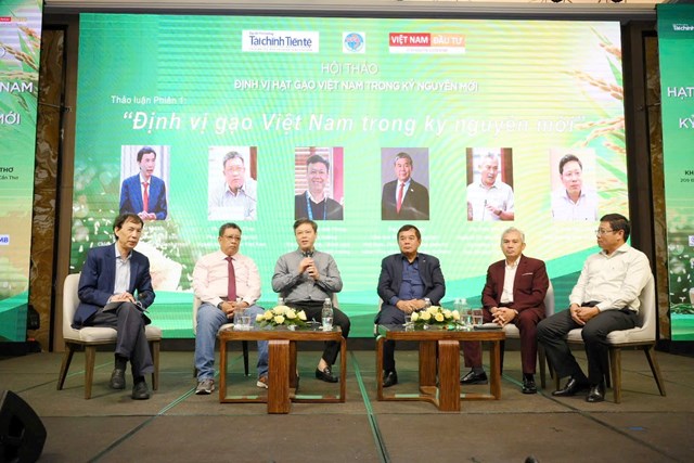 C&aacute;c diễn giả tham gia phi&ecirc;n thảo luận mở