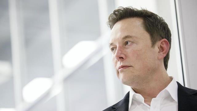 B&ecirc;n cạnh Tesla, Musk c&ograve;n l&agrave; đồng s&aacute;ng lập c&ocirc;ng ty c&ocirc;ng nghệ vũ trụ SpaceX &ndash; một trong những startup gi&aacute; trị nhất nước Mỹ.