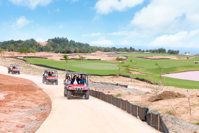 NovaWorld Phan Thiet được Novaland định hướng x&acirc;y dựng theo m&ocirc; h&igrave;nh "si&ecirc;u th&agrave;nh phố biển - du lịch - sức khỏe" đẳng cấp quốc tế.