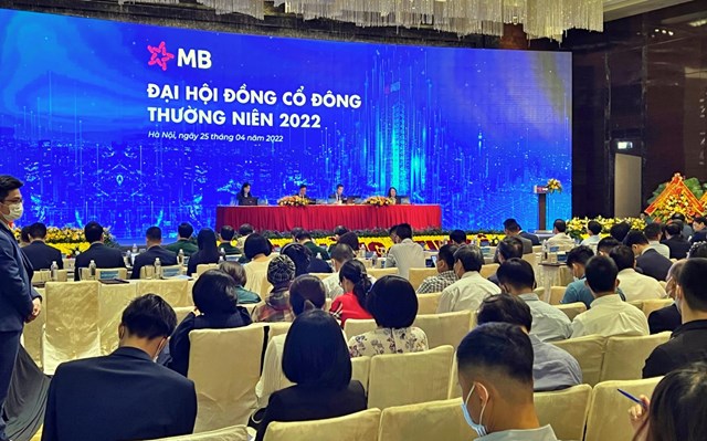 Cổ đ&ocirc;ng của MB kh&oacute; c&oacute; thể y&ecirc;n t&acirc;m khi chưa nhận về một ng&acirc;n h&agrave;ng yếu k&eacute;m, nhưng nợ xấu của MB đ&atilde; tăng mạnh trong thời gian qua. Ảnh: MN