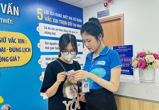 Ng&#224;nh t&#224;i ch&#237;nh ti&#234;u d&#249;ng: Chuyển m&#236;nh sau cơn b&#227;o - Ảnh 1