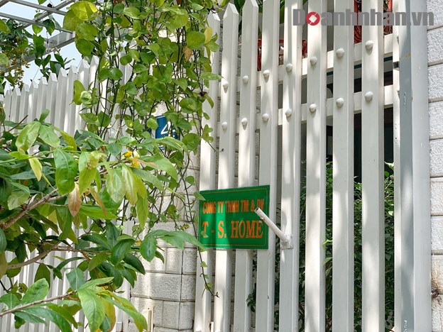 Biển hiệu C&ocirc;ng ty TNHH TM v&agrave; DV T-S Home tại quận 7, TP HCM. Ảnh: Ho&agrave;i Nh&acirc;n