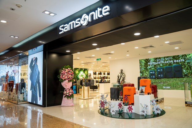 Cửa h&agrave;ng Samsonite tại tầng B2 - Vincom Center Đồng Khởi.