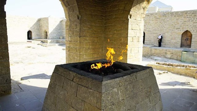 &nbsp;Đền thờ thần lửa Ateshgah