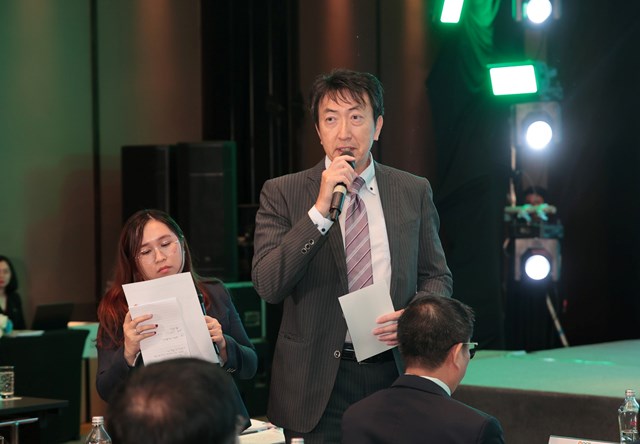 &Ocirc;ng Yoshizawa Toshiki, Th&agrave;nh vi&ecirc;n HĐQT OCB trả lời cổ đ&ocirc;ng