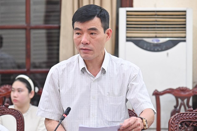 Đại diện Bộ C&ocirc;ng an tr&igrave;nh b&agrave;y t&oacute;m tắt nội dung Tờ tr&igrave;nh.