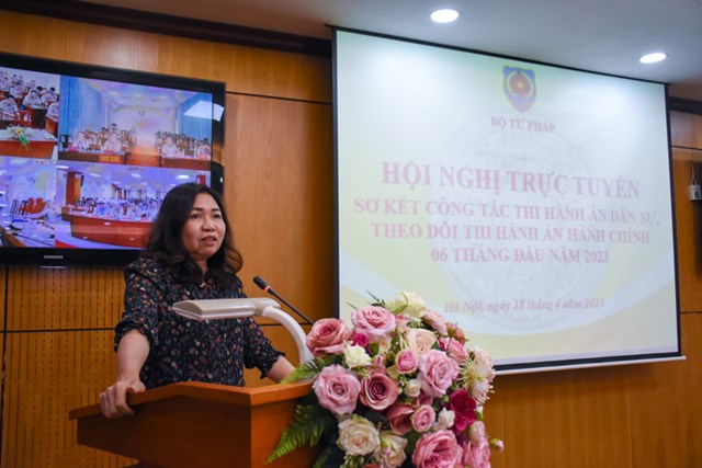 C&aacute;c đại biểu ph&aacute;t biểu tại Hội nghị