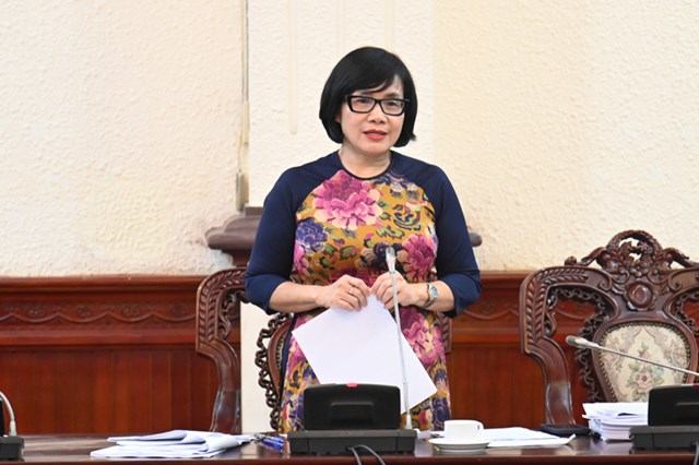 Thứ trưởng&nbsp;Đặng Ho&agrave;ng Oanh&nbsp;kết luận phi&ecirc;n họp thẩm định.