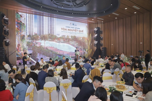 Sự kiện mở b&aacute;n t&ograve;a Nguyệt Quế thu h&uacute;t sự tham gia của đ&ocirc;ng đảo kh&aacute;ch h&agrave;ng, nh&agrave; đầu tư