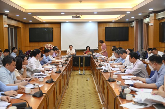To&agrave;n cảnh phi&ecirc;n họp thẩm định