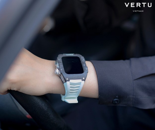 Giới trẻ Việt Nam sẵn s&agrave;ng chi h&agrave;ng trăm triệu để sở hữu chiếc đồng hồ Vertu để khẳng định vị thế, n&acirc;ng cấp bản th&acirc;n. &nbsp;