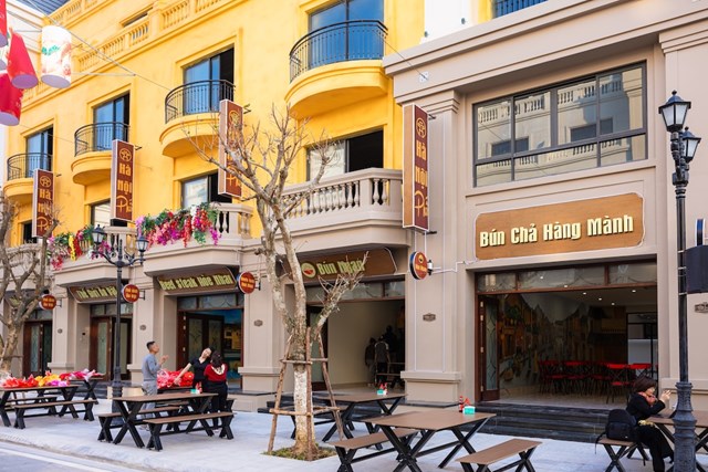 Thiết kế đa c&ocirc;ng năng tại Asia Vibe gi&uacute;p chủ nh&acirc;n c&oacute; thể vừa ở vừa khai th&aacute;c kinh doanh &nbsp;