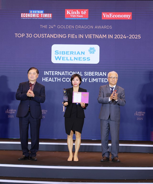 C&#244;ng ty Siberian Health Quốc tế được vinh danh Top 30 doanh nghiệp FDI ti&#234;u biểu tại Giải thưởng Rồng v&#224;ng 2025 - Ảnh 1