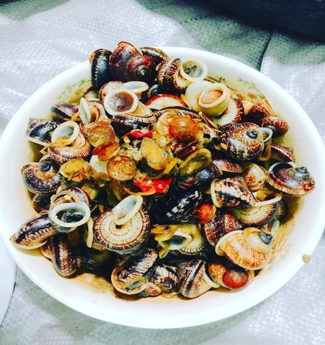 Ốc n&uacute;i B&agrave; Đen.