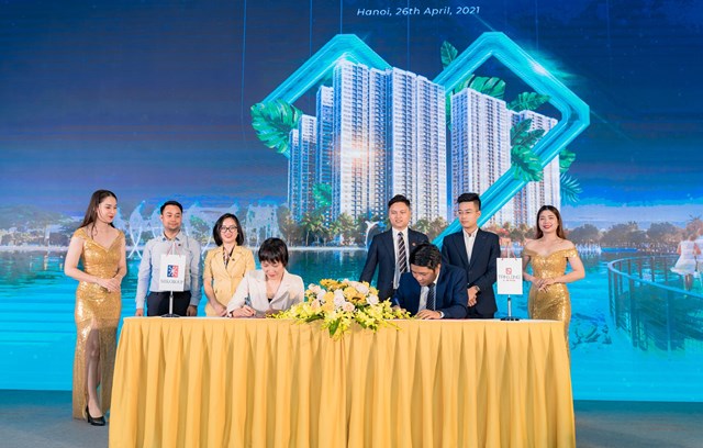 Đại diện MIKGroup v&agrave; T&acirc;n Long Land k&yacute; kết hợp t&aacute;c ph&acirc;n phối độc quyền dự &aacute;n Imperia Smart City &nbsp;