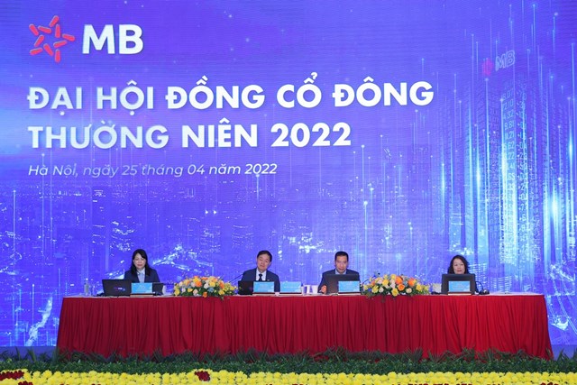 Ng&#226;n h&#224;ng MB (MBB) b&#225;o l&#227;i trước thuế gần 6.000 tỷ đồng, nợ xấu tăng 26% qu&#253; I/2022 - Ảnh 1