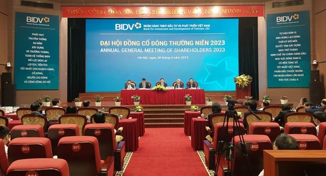 ĐHĐCĐ 2023: BIDV ra mắt Th&#224;nh vi&#234;n HĐQT mới, chuẩn bị chia cổ tức tỷ lệ 12,69% trong năm 2023 - Ảnh 1