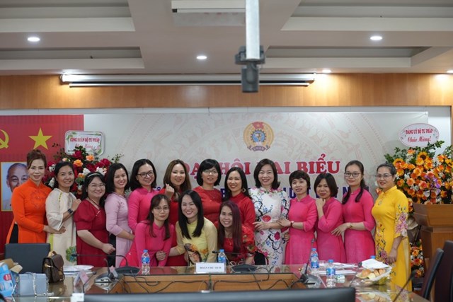 C&aacute;c đo&agrave;n vi&ecirc;n c&ocirc;ng đo&agrave;n dự Đại hội.