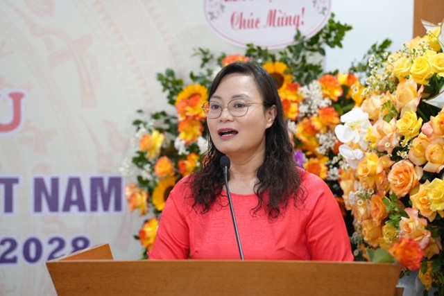 Ph&oacute; Tổng Bi&ecirc;n tập Vũ Hồng Th&uacute;y ph&aacute;t biểu nhận nhiệm vụ.