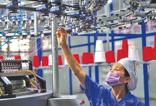 Theo Ch&iacute;nh phủ, việc thực hiện c&aacute;c ch&iacute;nh s&aacute;ch hỗ trợ người d&acirc;n v&agrave; doanh nghiệp đ&atilde; đạt kết quả đ&aacute;ng ghi nhận. Ảnh minh họa. Nguồn ảnh: tapchitaichinh.vn