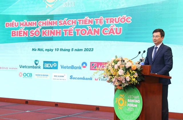Ph&oacute; Thống đốc NHNN Phạm Thanh H&agrave; ph&aacute;t biểu tại Diễn đ&agrave;n.