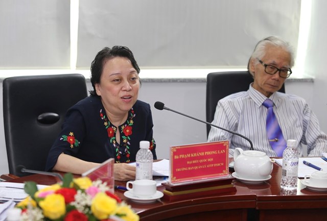 Đại biểu Quốc hội Phạm Kh&aacute;nh Phong Lan, Trưởng Ban Quản l&yacute; an to&agrave;n thực phẩm TP HCM.