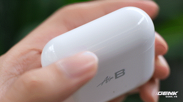 Tai nghe AirB v&agrave; bản lề cao su độc đ&aacute;o &nbsp;