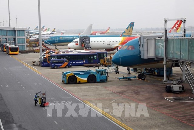Cục H&#224;ng kh&#244;ng Việt Nam đề xuất bỏ trần gi&#225; v&#233; m&#225;y bay - Ảnh 1