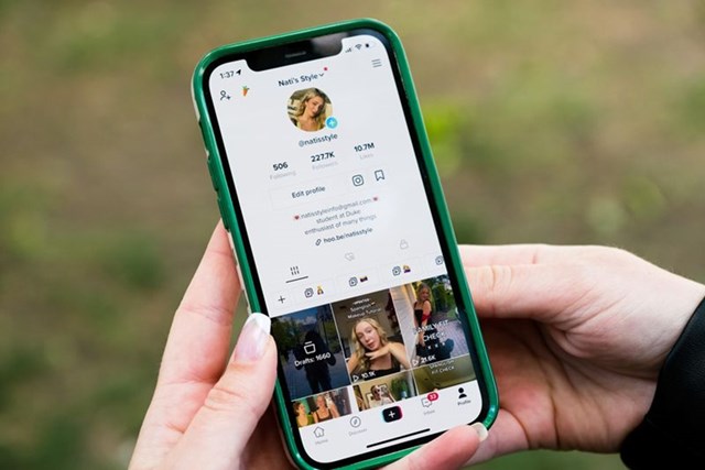 Trường đại học mở cửa kh&#243;a học l&#224;m TikTok cho người nổi tiếng kiếm h&#224;ng ngh&#236;n USD/b&#224;i đăng - Ảnh 2