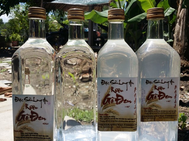 Kh&#225;m ph&#225; sản vật miền Nam Việt Nam (Kỳ 13): gạo N&#224;ng Thơm chợ Đ&#224;o, rượu đế G&#242; Đen, kh&#243;m Bến Lức, thanh long Ch&#226;u Th&#224;nh - Ảnh 2