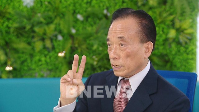 TS Nguyễn Tr&iacute; Hiếu, Chuy&ecirc;n gia kinh tế lưu &yacute; kh&aacute;ch h&agrave;ng cần phải hiểu r&otilde; về loại bảo hiểm được ch&agrave;o mua trước khi tham gia. Ảnh: Quốc Huy/BNEWS/TTXVN &nbsp;