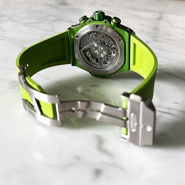 Gi&#225; hơn nửa tỷ đồng nhưng chiếc Hublot n&#224;y l&#224;m từ đồ t&#225;i chế v&#224; b&#227; c&#224; ph&#234; đ&#227; qua sử dụng - Ảnh 6