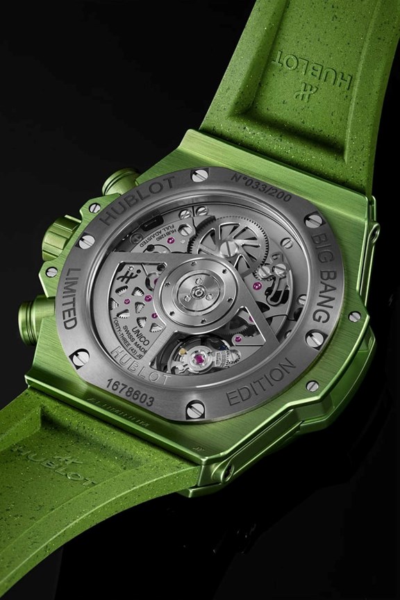 Gi&#225; hơn nửa tỷ đồng nhưng chiếc Hublot n&#224;y l&#224;m từ đồ t&#225;i chế v&#224; b&#227; c&#224; ph&#234; đ&#227; qua sử dụng - Ảnh 2