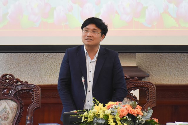 Viện trưởng Viện Khoa học ph&aacute;p l&yacute;, TS. Nguyễn Văn Cương b&aacute;o c&aacute;o t&oacute;m tắt c&aacute;c kết quả nghi&ecirc;n cứu khoa học của Bộ Tư ph&aacute;p năm 2022.