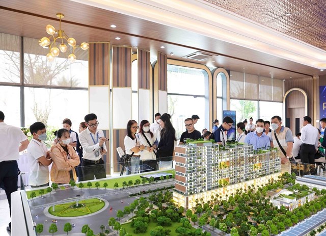 Doanh nghiệp địa ốc bắt đầu “nh&#243;m lửa” thị trường, giao dịch xuất hiện ở c&#225;c dự &#225;n gi&#225; tr&#234;n dưới 50 triệu đồng/m2 - Ảnh 2