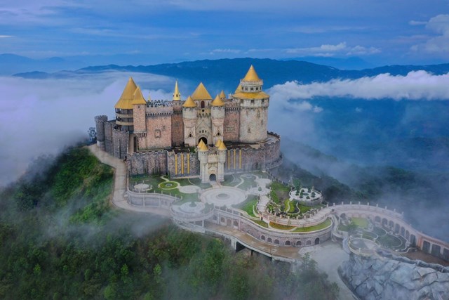 H&#232; n&#224;y, đến Đ&#224; Nẵng để vỡ &#242;a với ph&#225;o hoa v&#224; những lễ hội vui qu&#234;n lối về - Ảnh 3