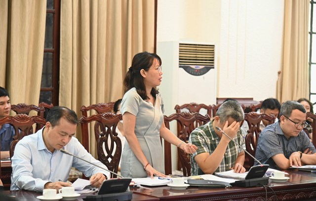 C&aacute;c đại biểu n&ecirc;u &yacute; kiến trao đổi để l&agrave;m r&otilde; c&aacute;c điểm mới của Quy định số 96. &nbsp;