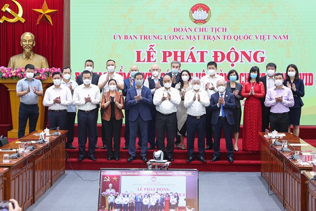 Quỹ mua vắc xin c&#243; th&#234;m 30 tỷ đồng ủng hộ từ MB Group - Ảnh 1