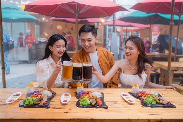 H&#232; n&#224;y, nhất định phải đến Đ&#224; Nẵng để… say men bia Đức tr&#234;n đỉnh B&#224; N&#224; - Ảnh 3