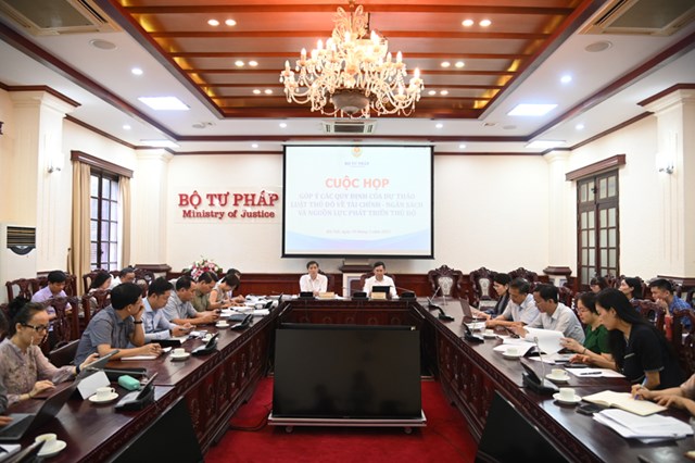 To&agrave;n cảnh cuộc họp