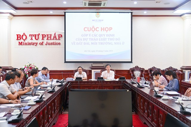 To&agrave;n cảnh cuộc họp